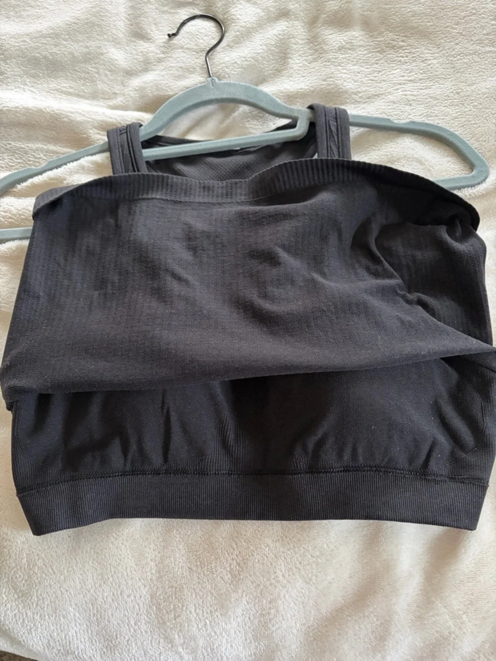 Lululemon Razorback Tank - Picture 3 of 3